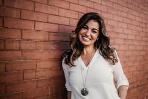 Michelle Chalfant Headshot