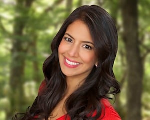 Vani Hari Headshot